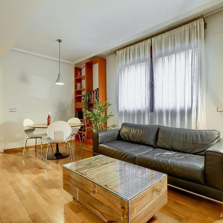 Apartamento En Chamberi Con Piscina - Lovely Apartment In The City Center With Swimming Pool Мадрид Экстерьер фото